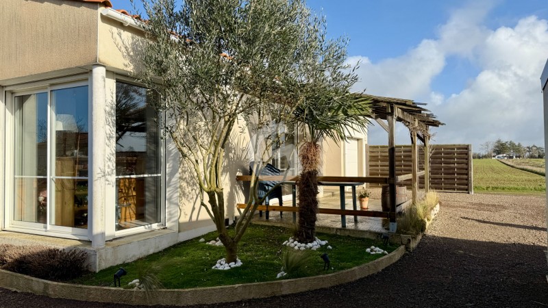 vente Maison Angles 81 m²