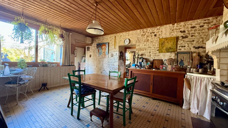 Maison à vendre 6 pièces 196 m²