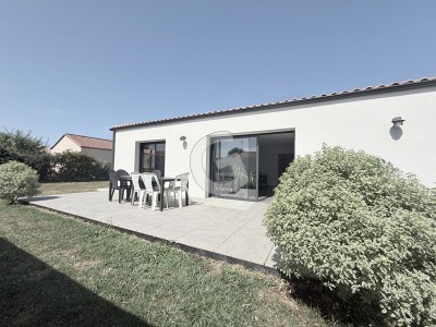 MAISON - 5 PIECES - 121 M² - A VENDRE - LE BERNARD
