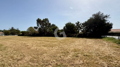 TERRAIN À BATIR- 1291M²- A VENDRE À ANGLES