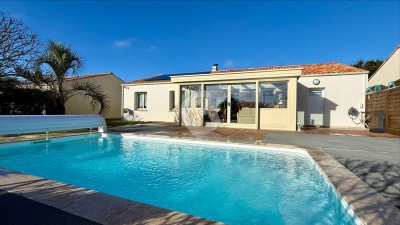 MAISON - 4 PIECES - 99 M² - A VENDRE - LONGEVILLE SUR MER