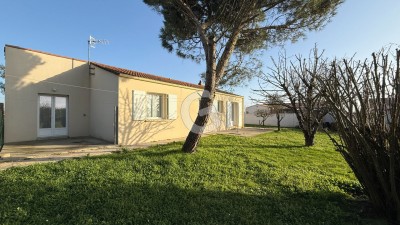 Maison pièces 77 m2 à vendre à Angles