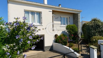 MAISON - 4 PIECES - 82.25 m² - A VENDRE - GRUES