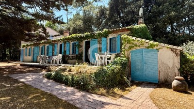 MAISON DE CHARME à 100m de l'Océan - 117 M² - 5 CHAMBRES - A VENDRE - SAINT VINCENT SUR JARD