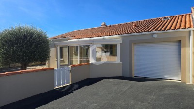 Maison  4 pièce(s) 910.76 m2
