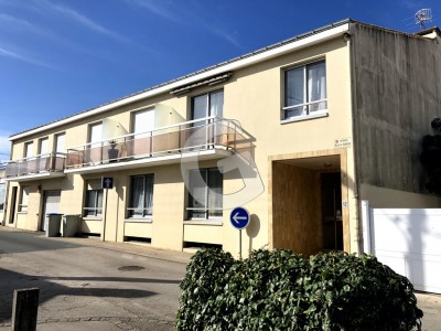 A LOUER A L'ANNEE STUDIO DE 25M² MEUBLE A LA TRANCHE SUR MER