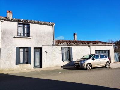 MAISON AU COEUR DU BOURG DE ROSNAY
