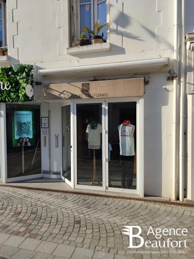 Local Commercial à louer Saint-Gilles-Croix-de-Vie immobilier vendée
