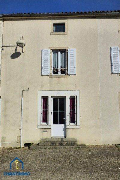 Maison à louer Bazoges-en-Pareds immobilier vendée