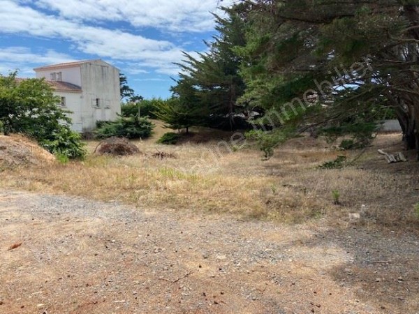 Terrain à vendre Brétignolles-sur-Mer 6035 Au calme dans un quartier privilégié