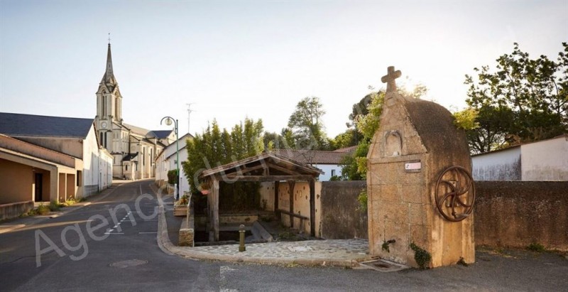 immobilier Terrain à vendre L'Aiguillon-sur-Vie 68 100 euros