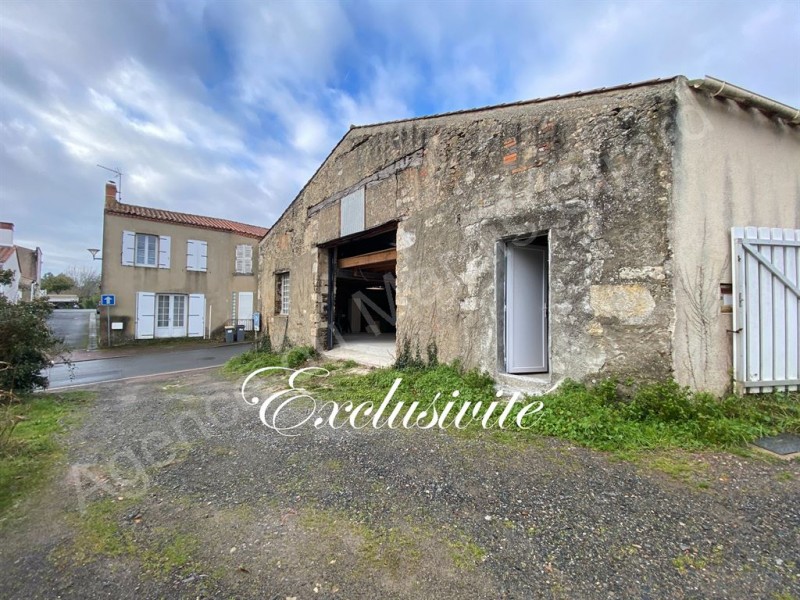 Grange à vendre Landevieille