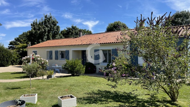 vente Maison Saint-Cyr-en-Talmondais 157 m²