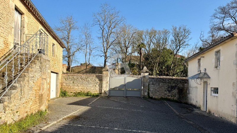 vente Maison Angles 217 m²
