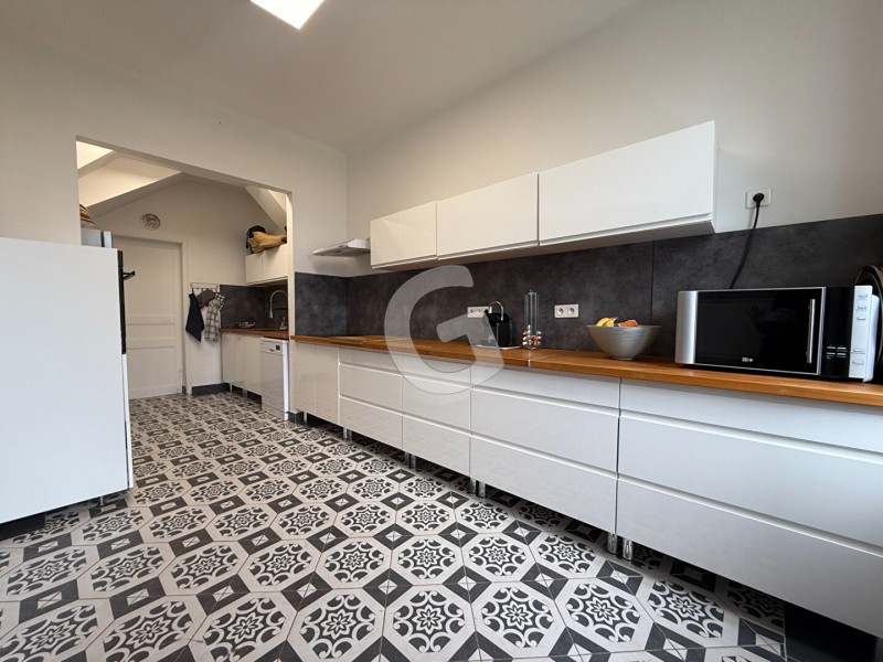 Maison à vendre 11 pièces 285 m²