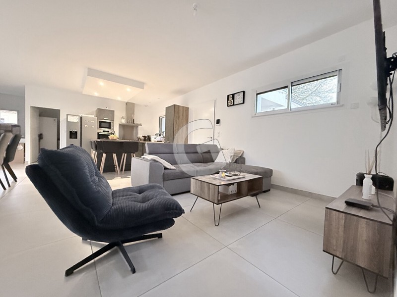 immobilier Maison à vendre Saint-Avaugourd-des-Landes 358 000 euros