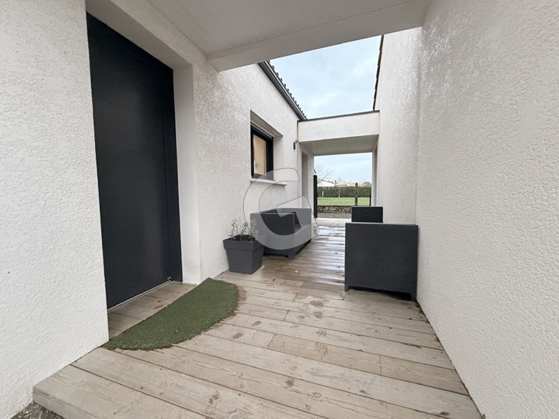 immobilier Maison à vendre Saint-Avaugourd-des-Landes 358 000 euros