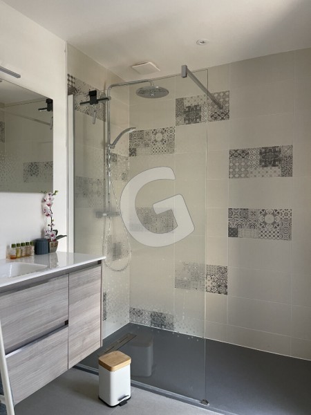 Maison à vendre 5 pièces 297 m²