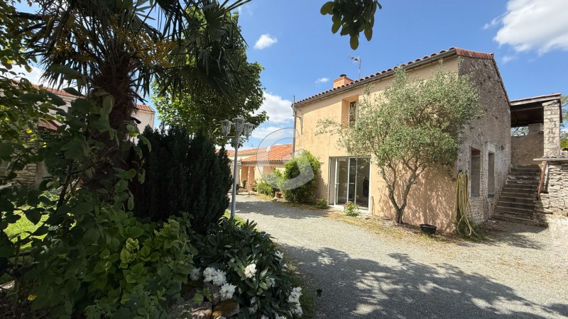 vente Maison Angles 111 m²