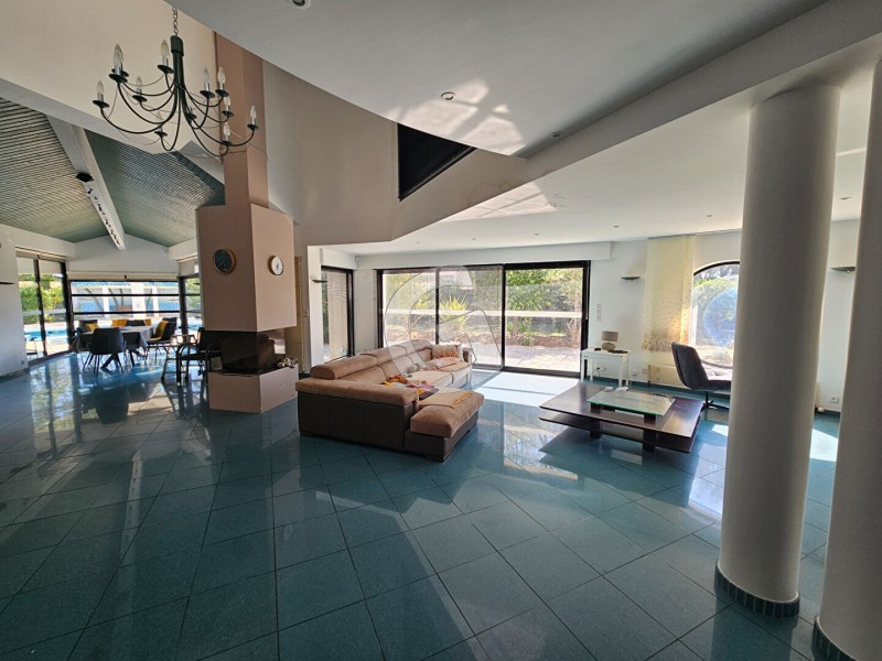 Maison à vendre 5 pièces 277 m²