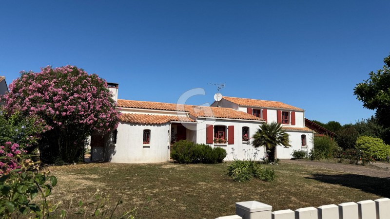 vente Maison Angles 145 m²