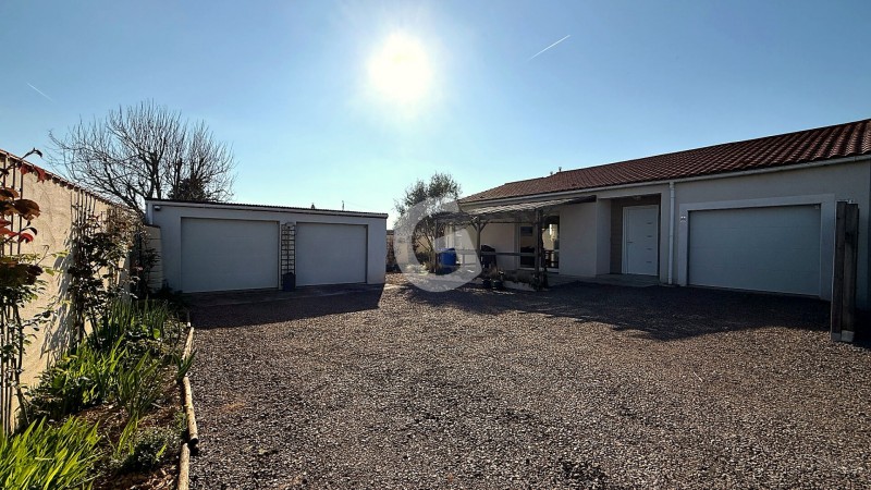 vente Maison Angles 81 m²