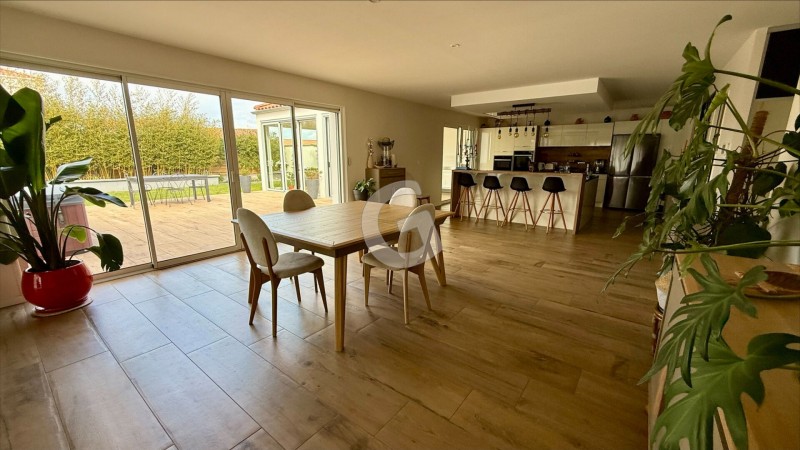 achat vente Maison 5 pièces 162 m² vendée