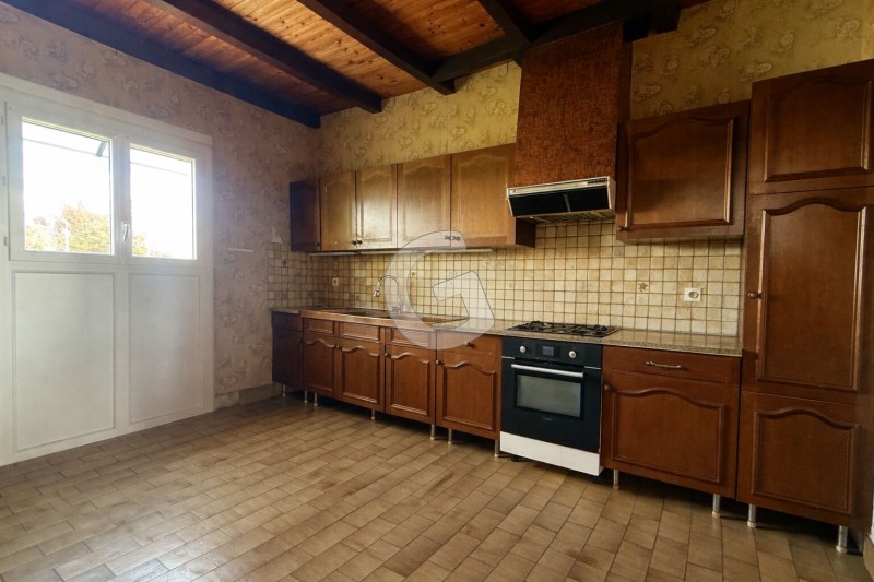 immobilier Maison à vendre Le Champ-Saint-Père 180 600 euros