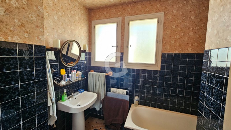 vente Maison Angles 63 m²