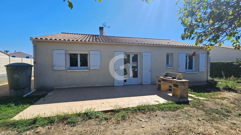 vente Maison Angles 68 m²