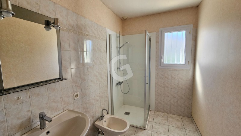 vente Maison Angles 68 m²