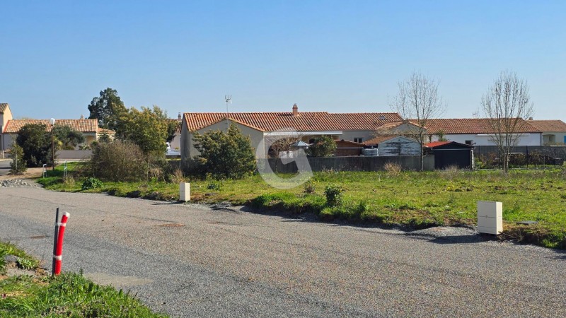 vente Terrain Saint-Hilaire-la-Forêt 377 m²