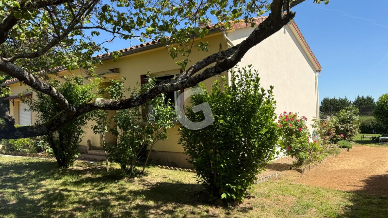 vente Maison Angles 74 m²