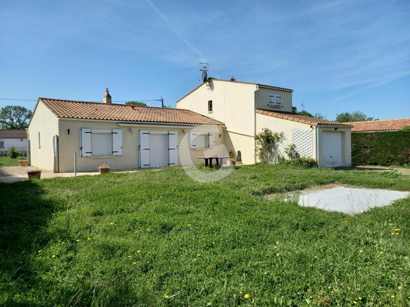 vente Maison Angles 96 m²