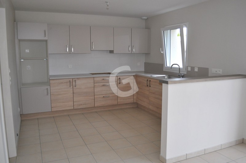 immobilier Maison à vendre Angles 830 euros