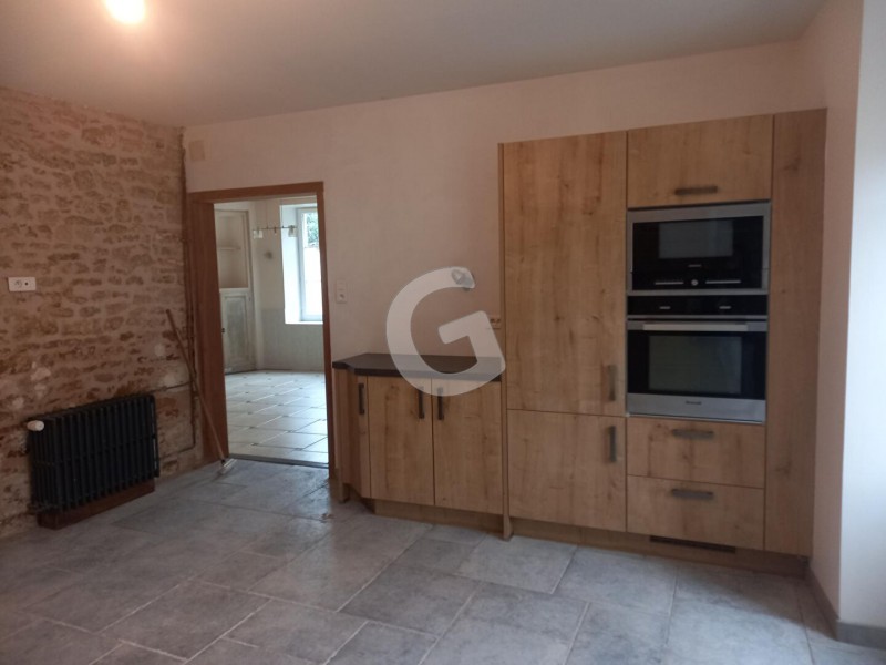 immobilier Maison à vendre Moutiers-sur-le-Lay 720 euros