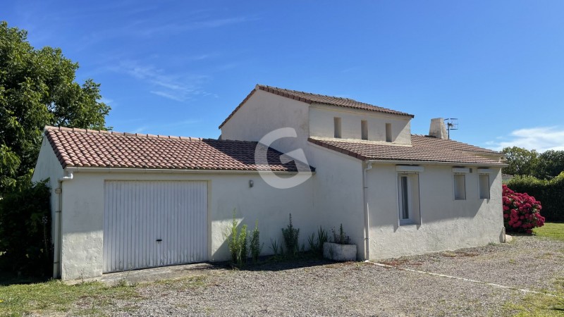 immobilier Maison à vendre La Jonchère 242 000 euros