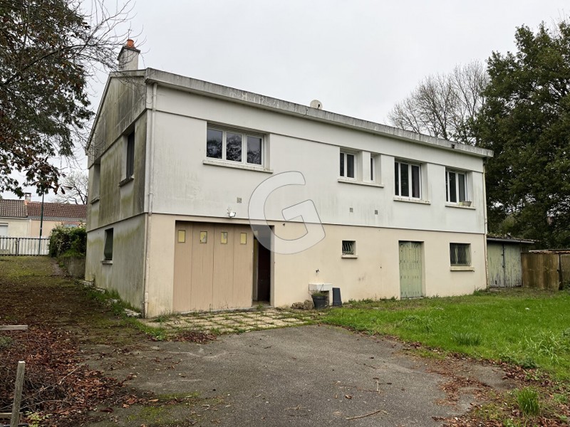 immobilier Maison à vendre Le Champ-Saint-Père 196 325 euros