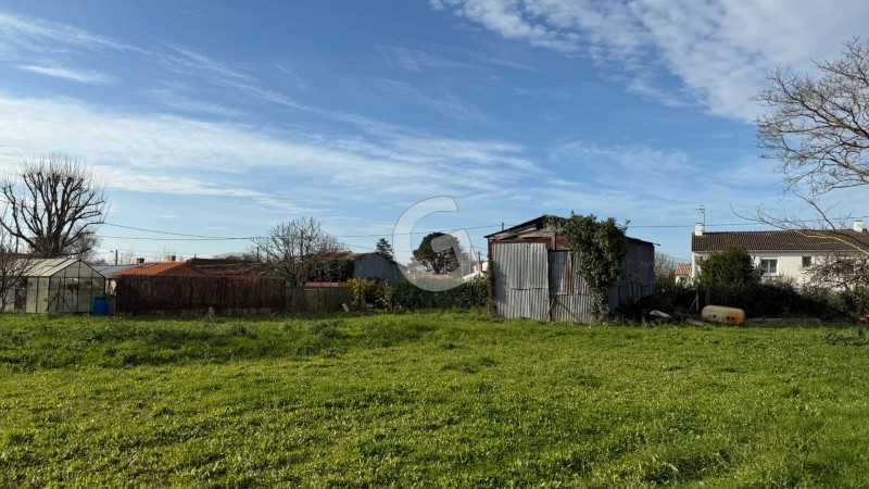 vente Terrain La Jonchère 1404 m²