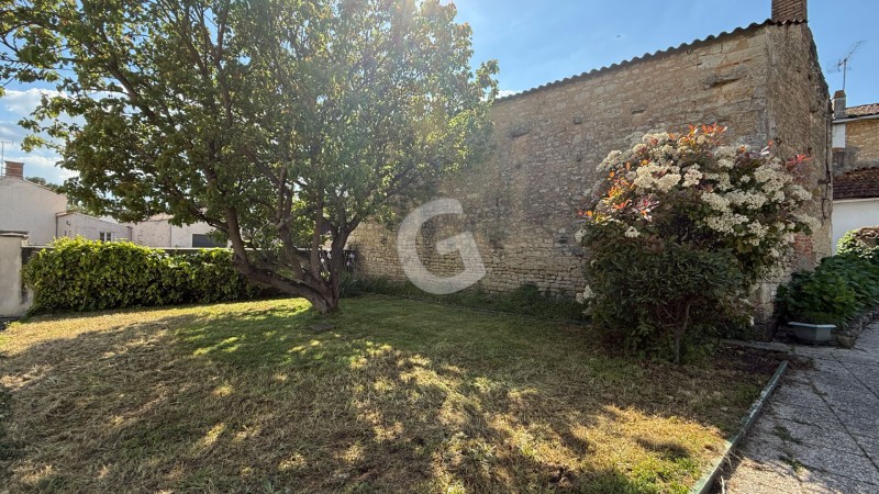 immobilier Maison à vendre Curzon 180 200 euros