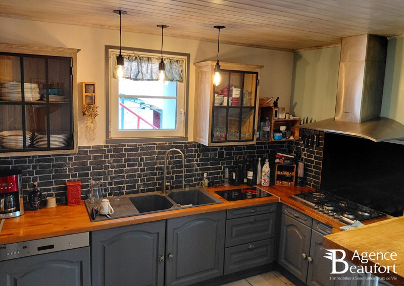 achat vente Maison 8 pièces 210 m² vendée