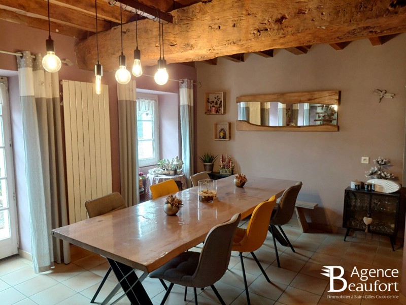 achat vente Maison 8 pièces 210 m² vendée