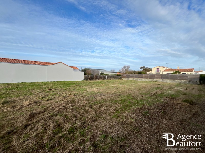 immobilier Terrain à vendre Le Fenouiller 263 940 euros