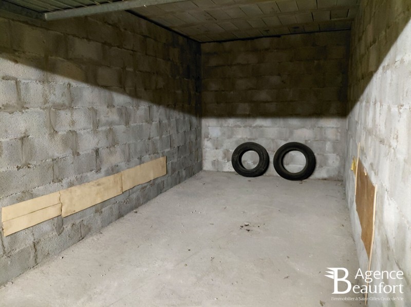 immobilier Garage/Parking à vendre Saint-Gilles-Croix-de-Vie 21 500 euros