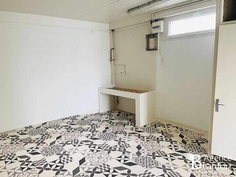 immobilier Local Commercial à vendre Saint-Gilles-Croix-de-Vie 650 euros