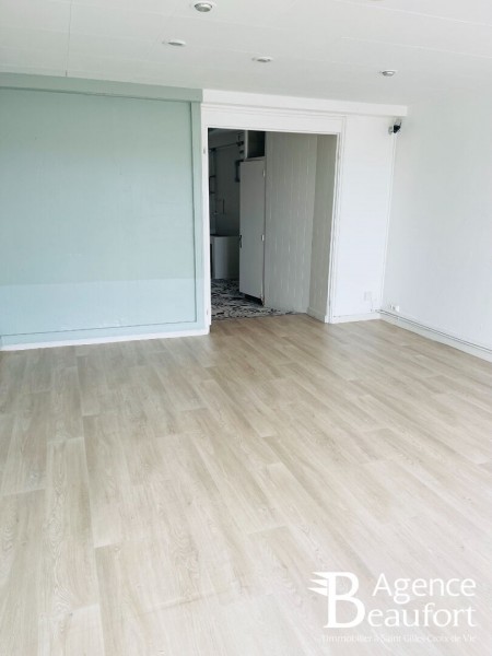 achat vente Local Commercial 1 pièces 44 m² vendée