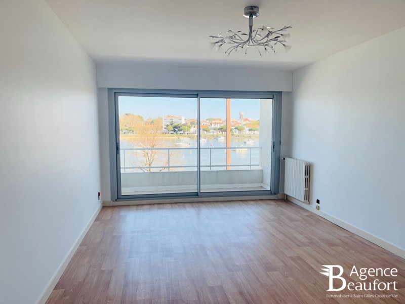 immobilier Appartement à vendre Saint-Gilles-Croix-de-Vie 810 euros