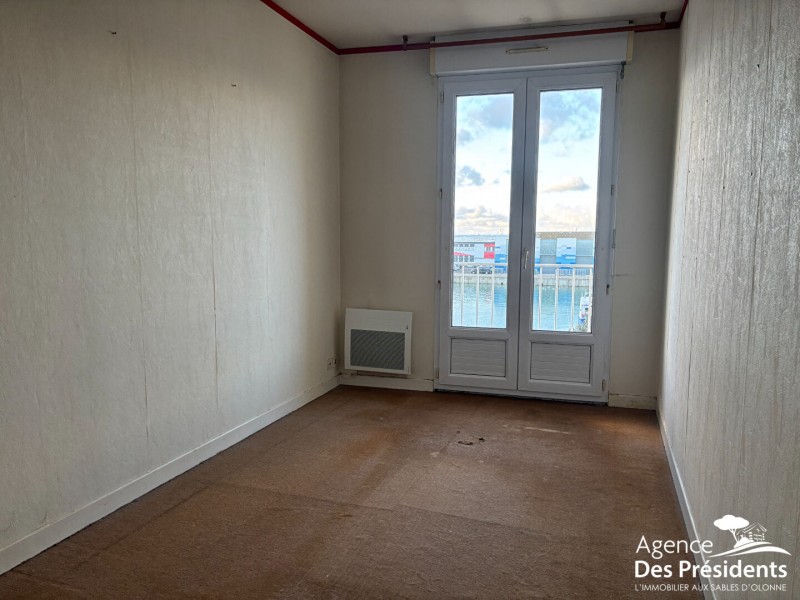 achat vente Immeuble 4 pièces 112 m² vendée