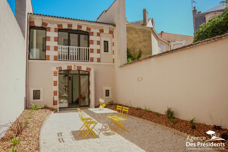 achat vente Maison 10 pièces 264 m² vendée