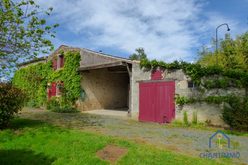 immobilier Maison à vendre La Caillère-Saint-Hilaire 249 900 euros